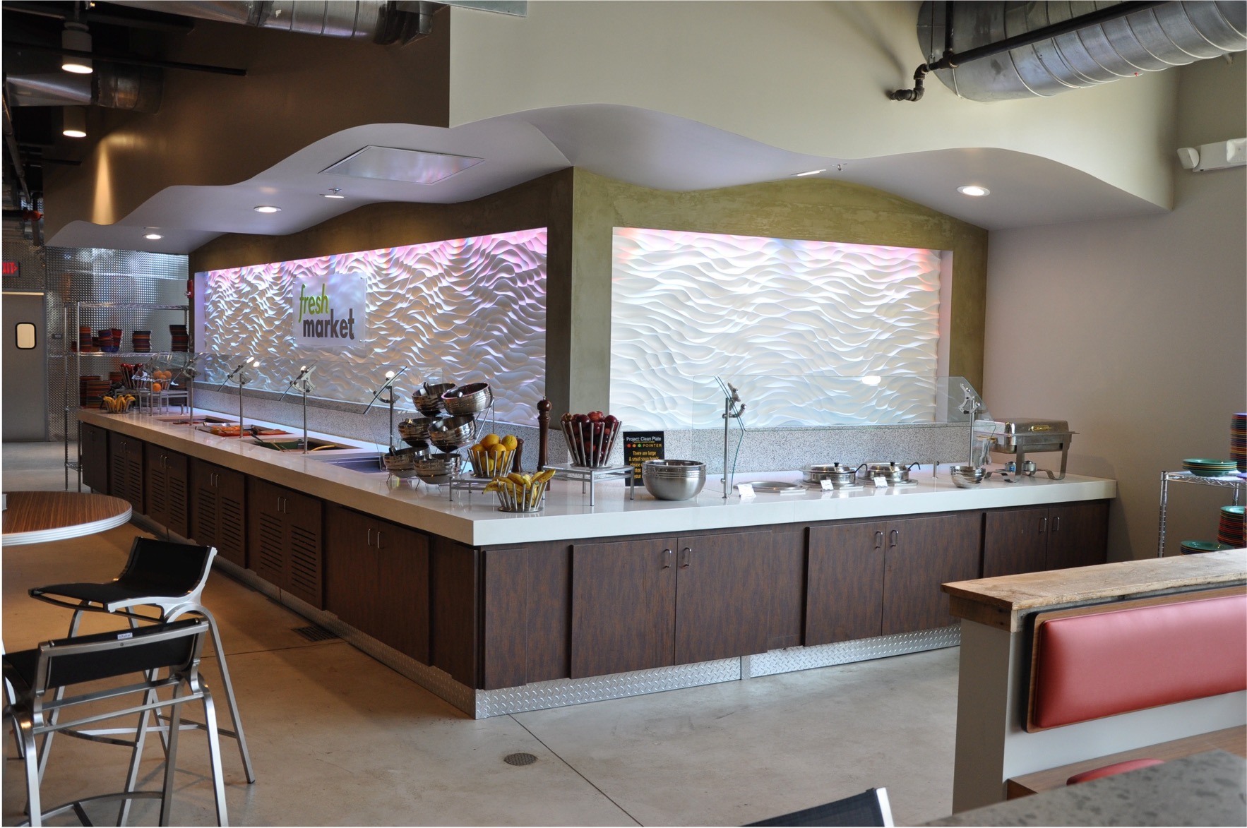 BGSU The Oaks dining and gathering area