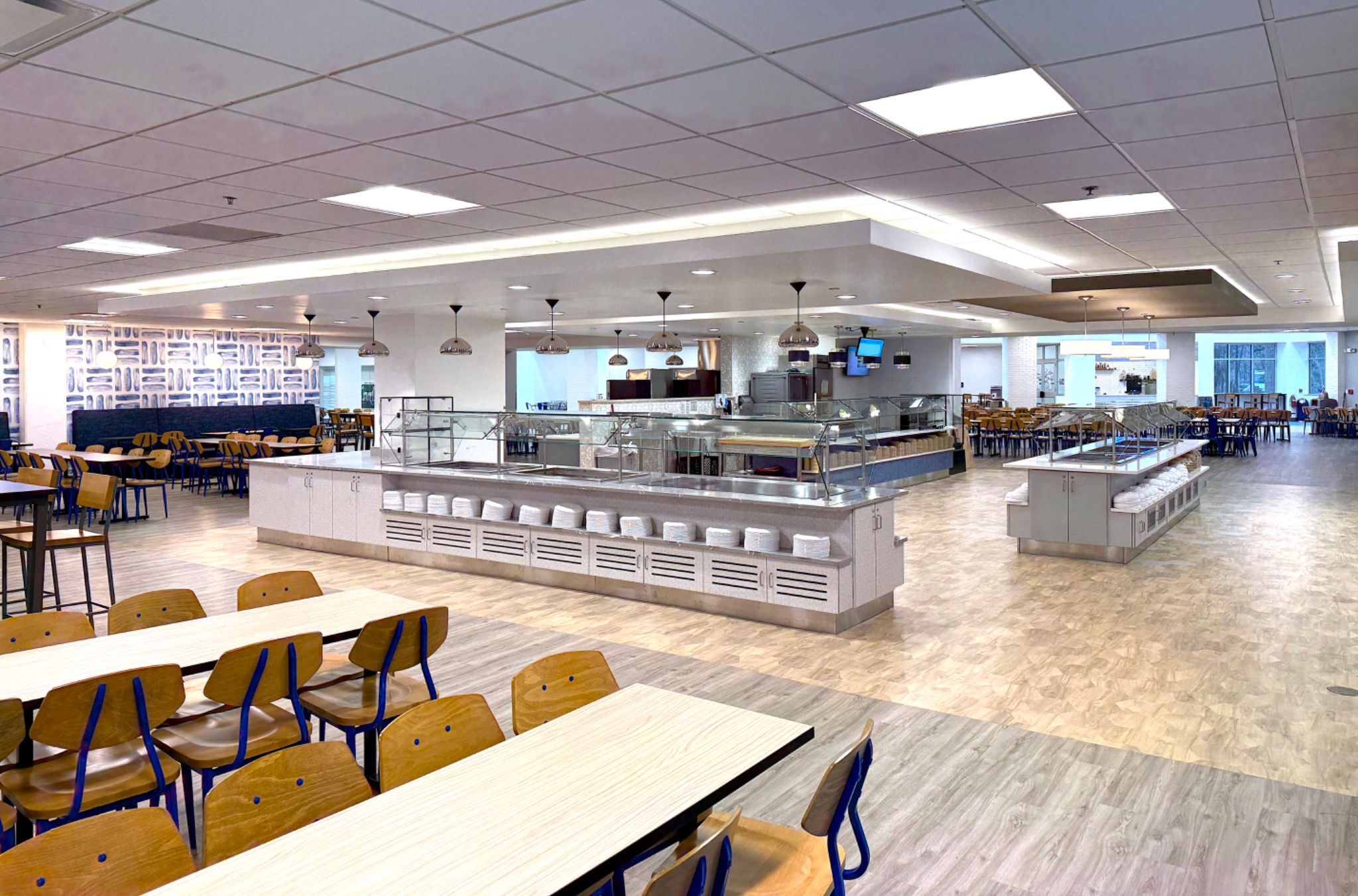 Charlotte Christian School completed servery and dining room