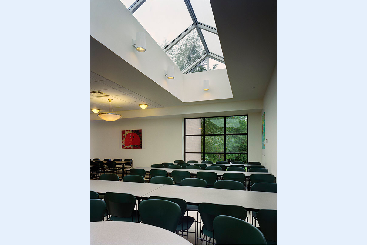 Greenwich Academy seating before renovation